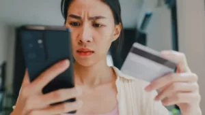 Paying less than the minimum credit card payment can lead to a charge-off